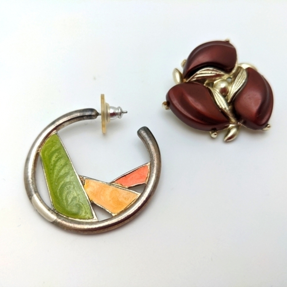 Vintage 1980s Mismatched Geometric Clip-On Earrings